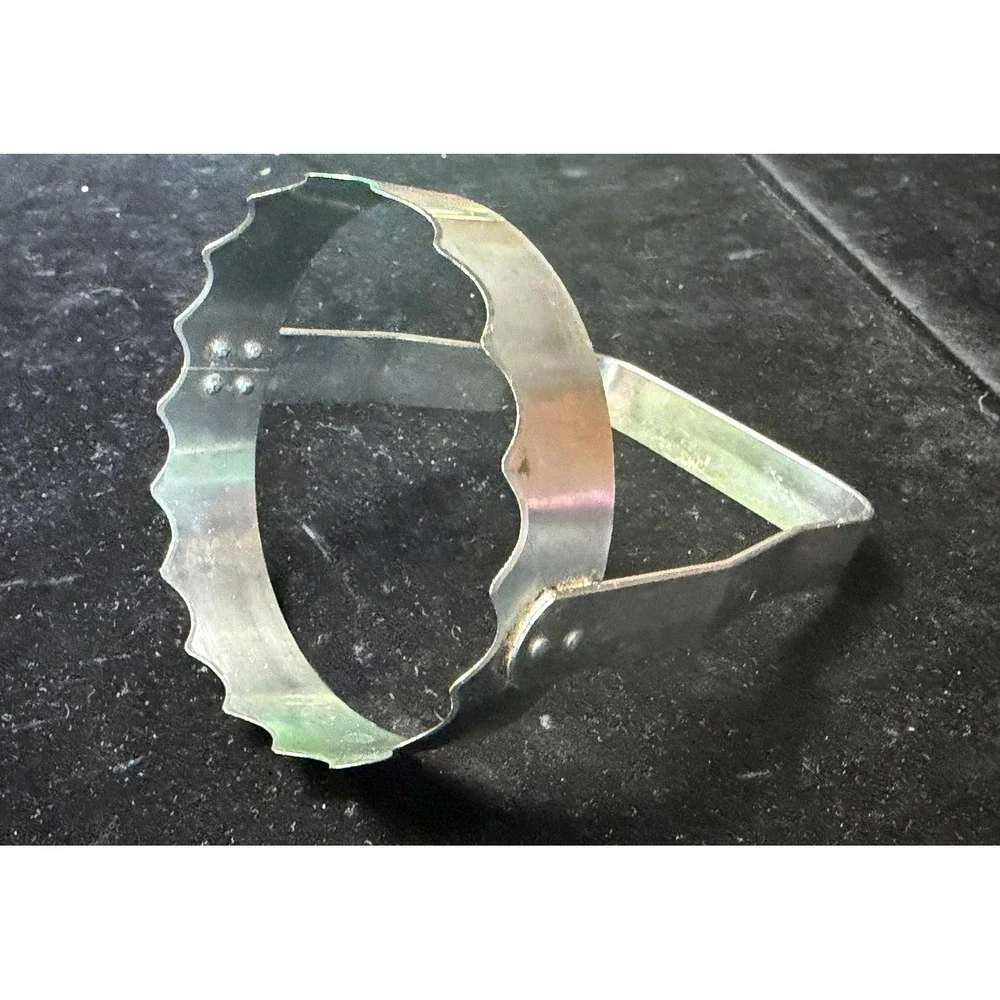 Vintage Kwik-Kut Serrated Biscuit Cookie Cutter Mohawk NY Metal Kitchen Tool